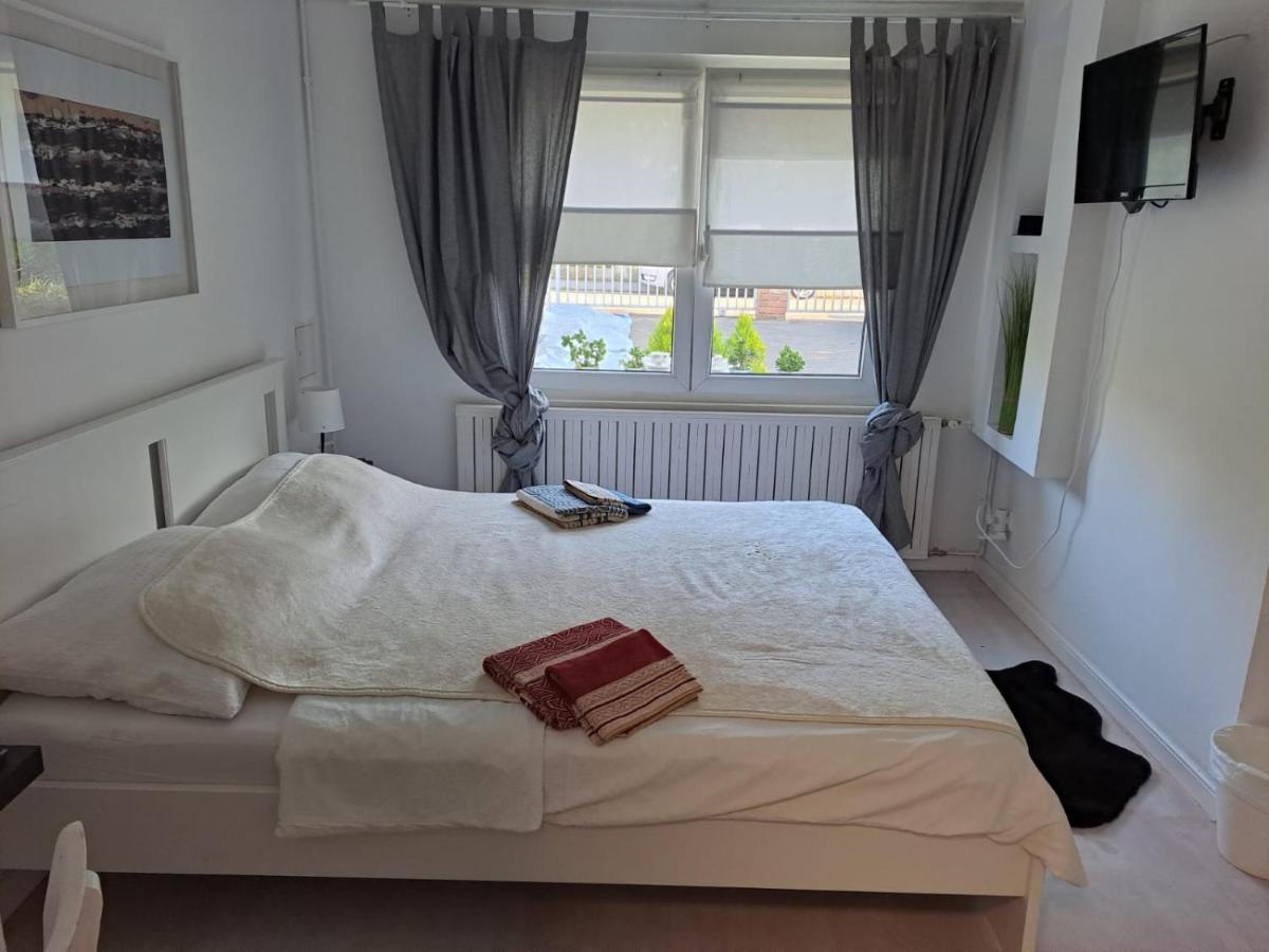 Soba Dvori Apartment Zapresic Luaran gambar